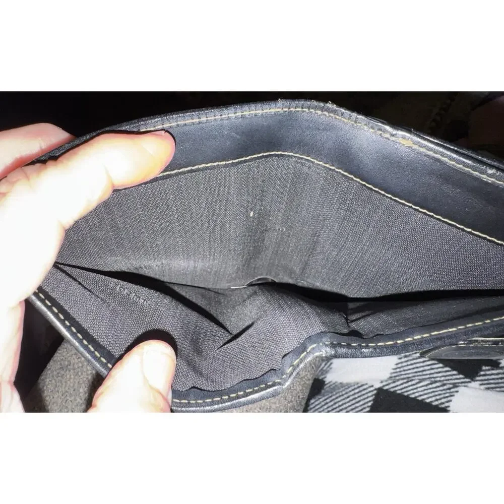 Vintage FENDI Pequin Striped Wallet Black Leather Bi-fold 1980s SAS Authentic